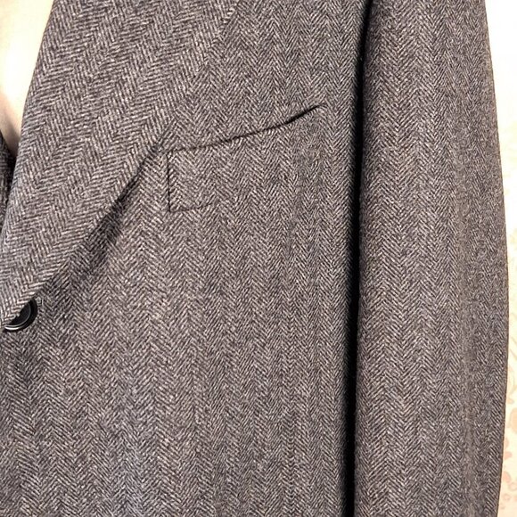 Harry Rosen Wool OverCoat Lined Samuelsohn Gray Herringbone Single Breasted - Picture 3 of 16